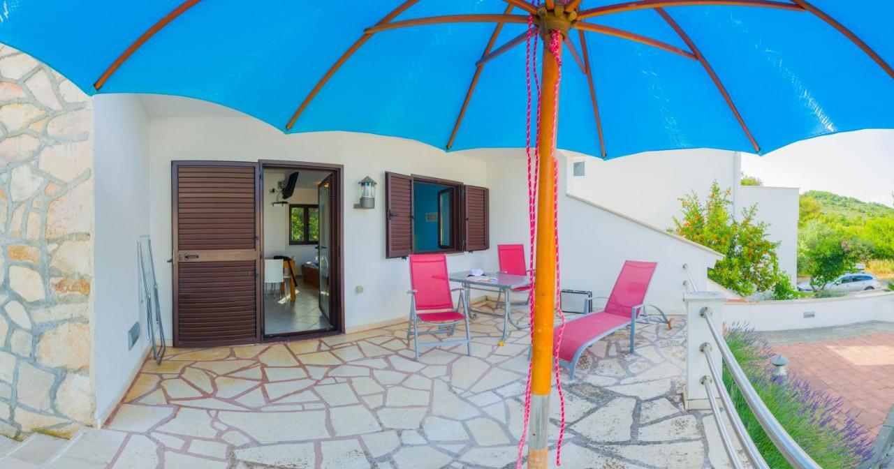 וויס The Sea House Apartments מראה חיצוני תמונה