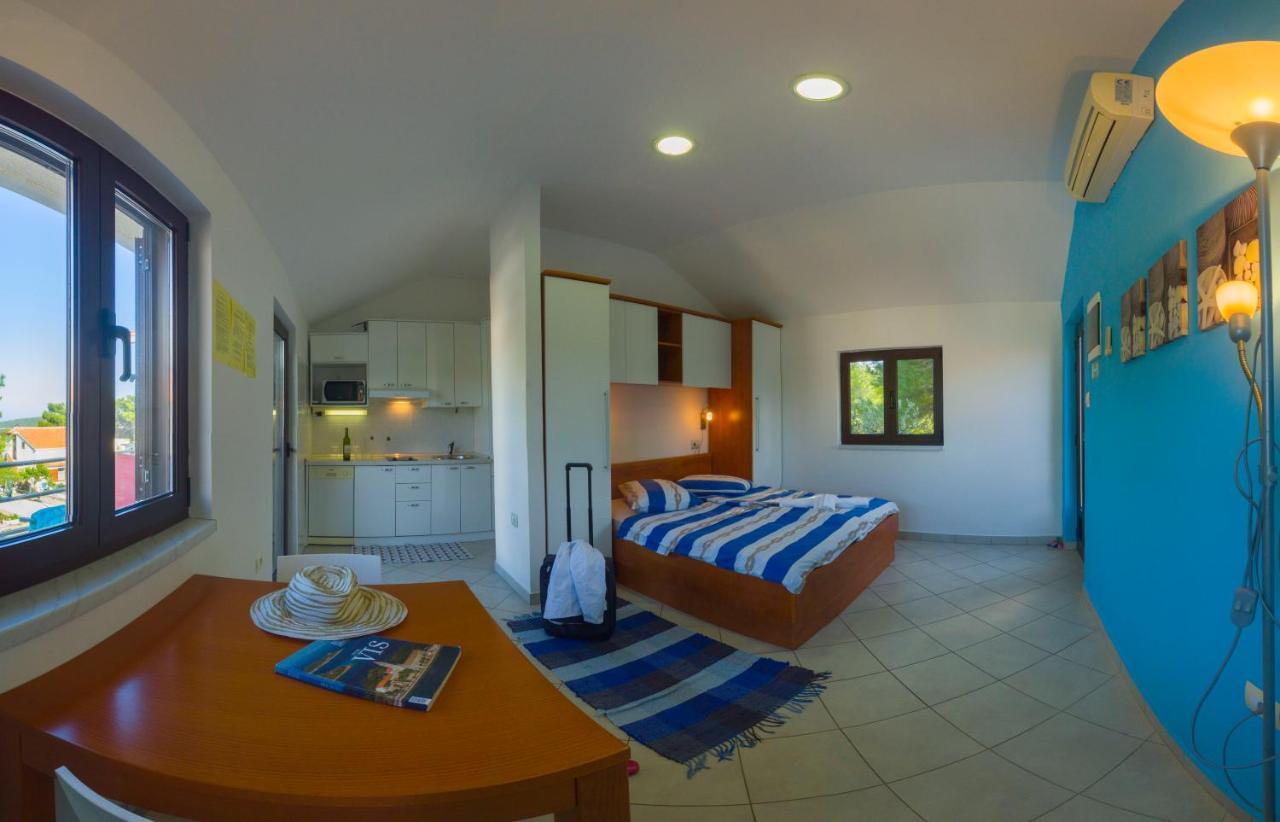 וויס The Sea House Apartments מראה חיצוני תמונה